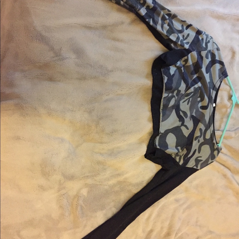 Camo crop top